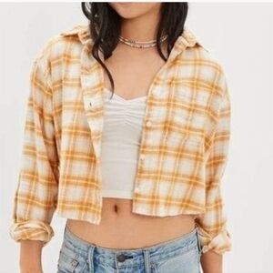 American Eagle Outfitters Plaid Cropped Flannel Button Up Shirt Womens M